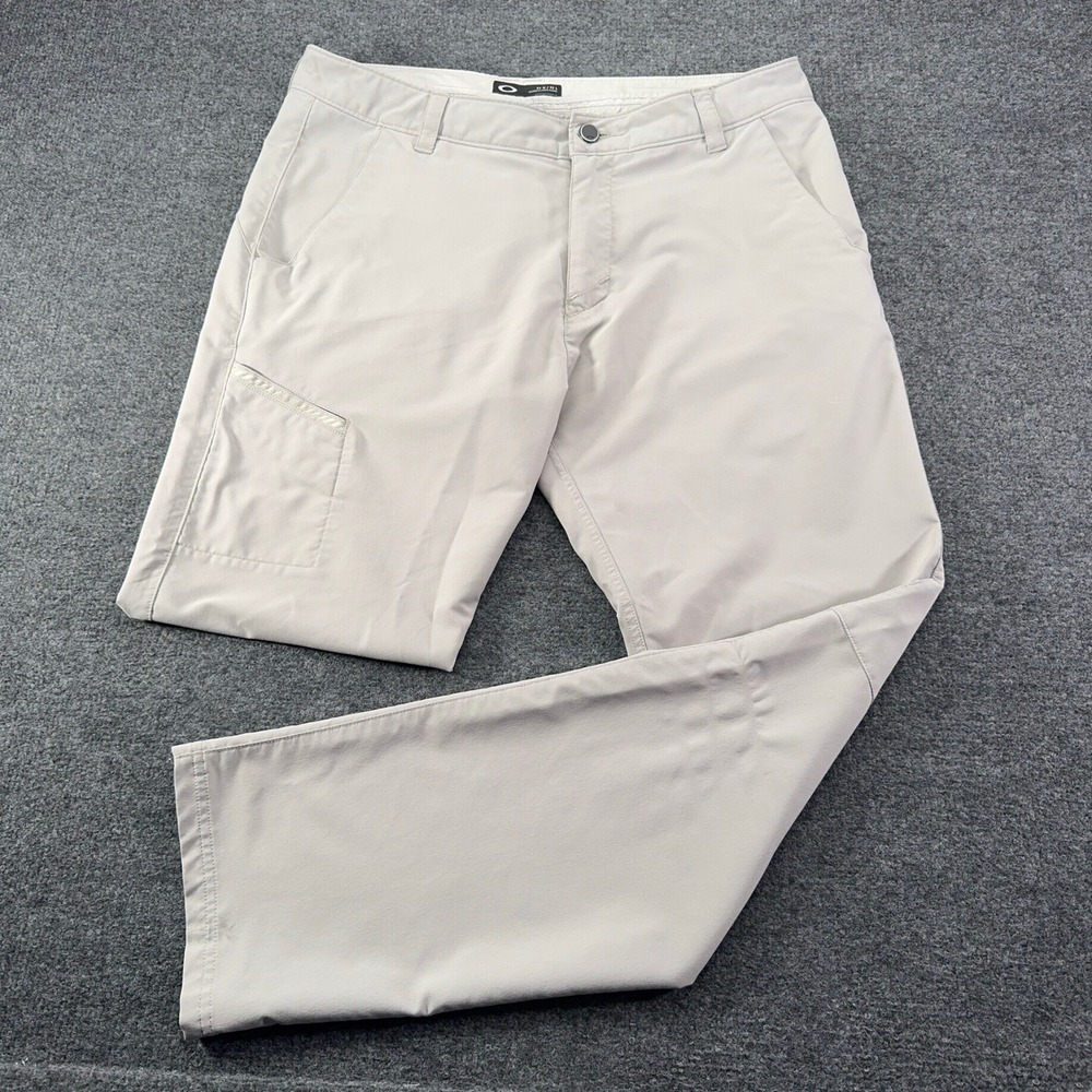 Oakley Mens Tailored Fit Golf Pants 34W 32L Light Gray Technical Trousers